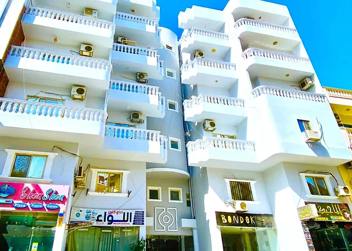 Elephant House With Sea View شقة