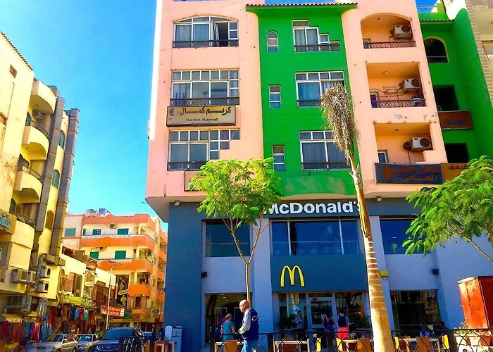 Elephant House With Sea View شقة