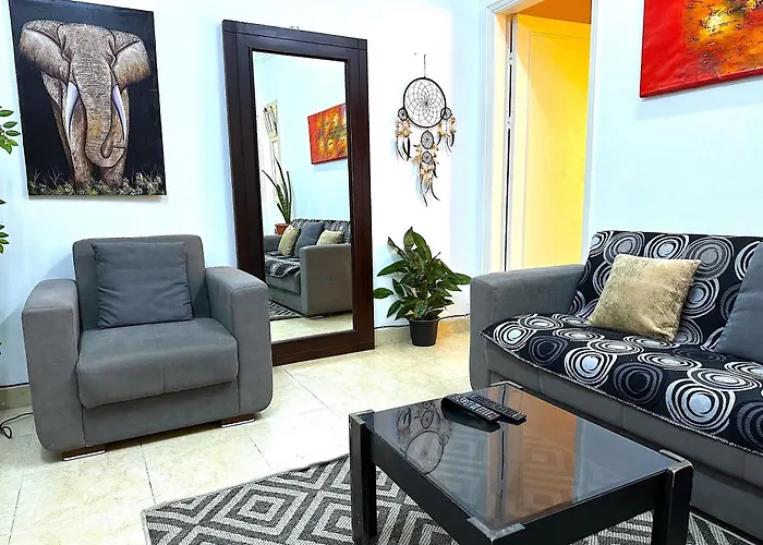 Elephant House With Sea View شقة