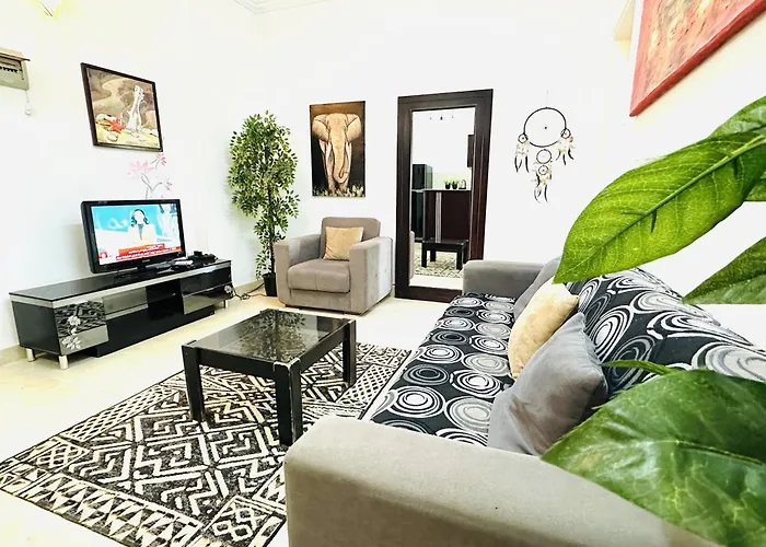 Elephant House With Sea View شقة *